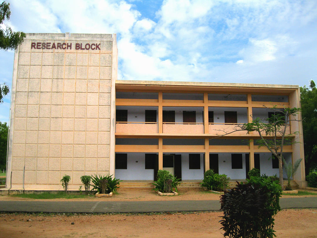 Dr. Sivanthi Aditanar College of Physical Education Tiruchendur Academic Building photo 4